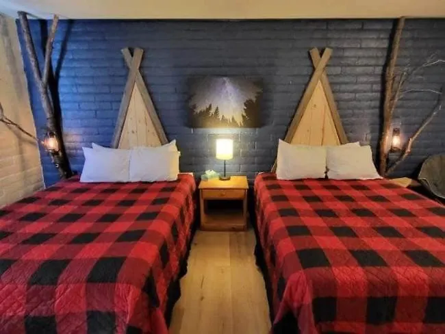The Nook Hotel *