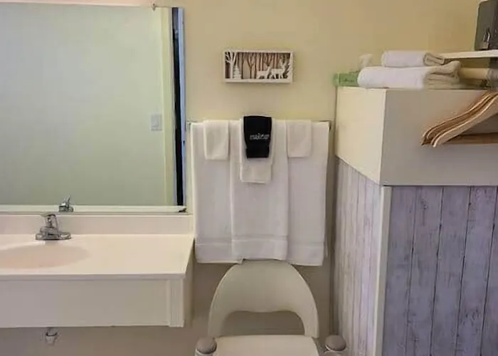 The Nook Pinetop-Lakeside